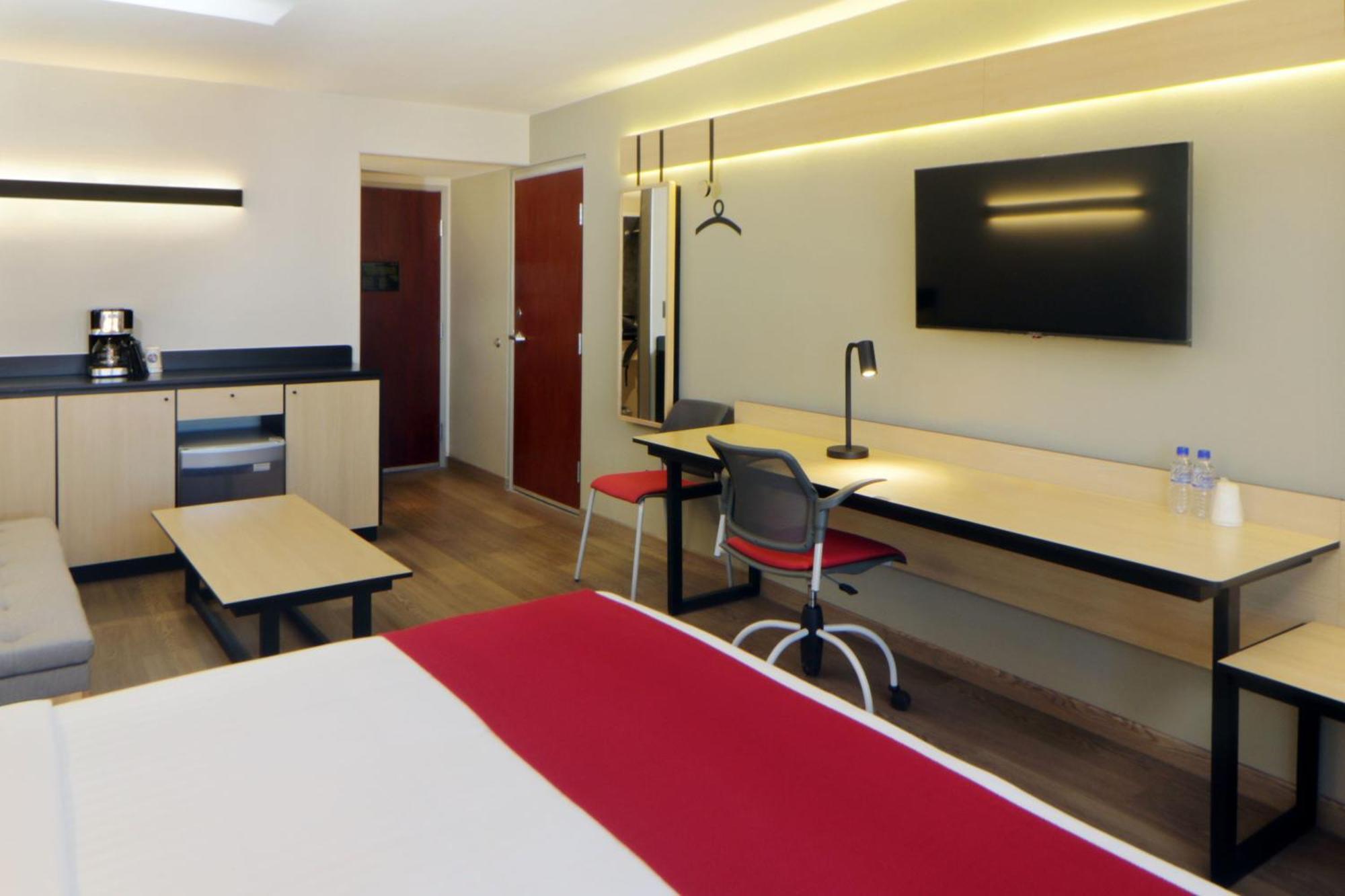 City Express By Marriott Нуево Ларедо Екстериор снимка