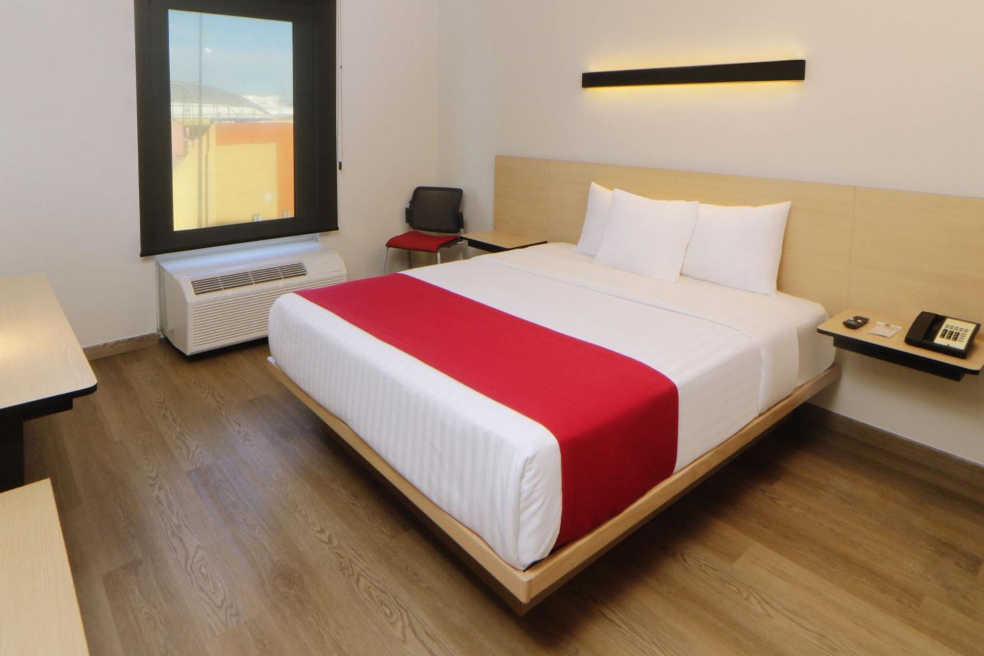 City Express By Marriott Нуево Ларедо Екстериор снимка